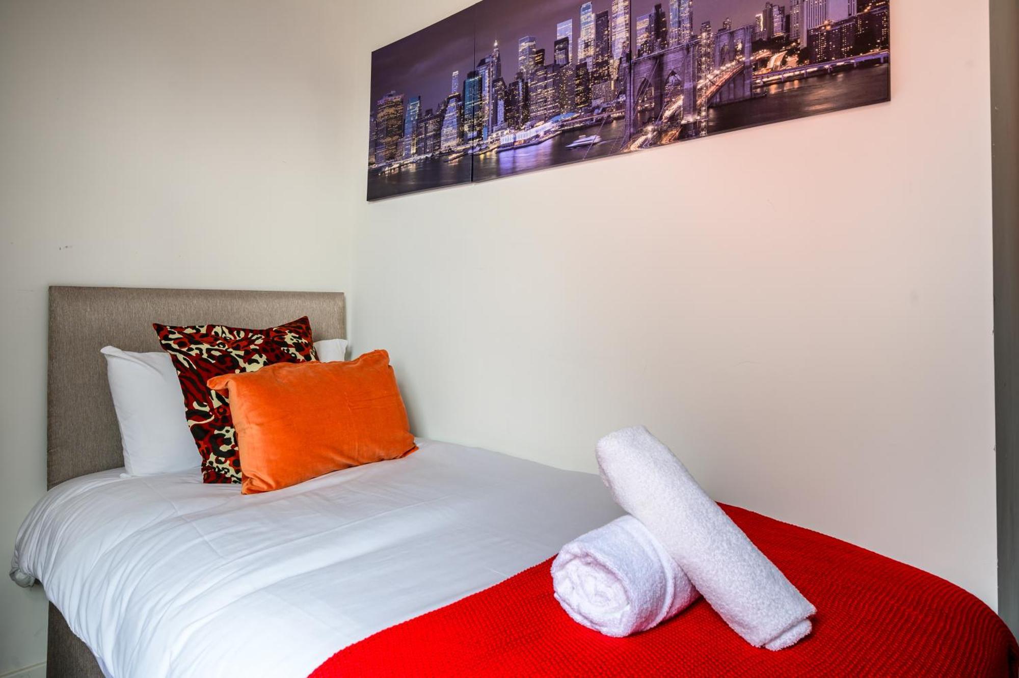 Manchester Serviced Accommodation Northernnightzzz - The Park Exterior photo